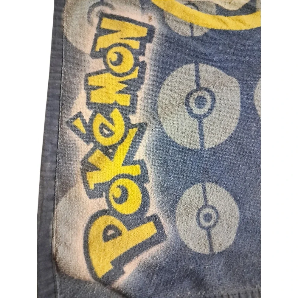 Vintage Pokémon Beach Towel 53x27‎ Pikachu Charizard Bulbasar Charmander 90s